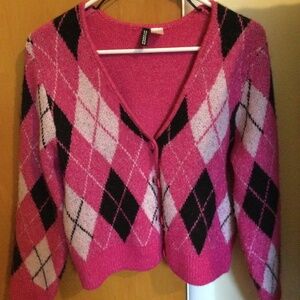 H&M pink and black argyle sweater